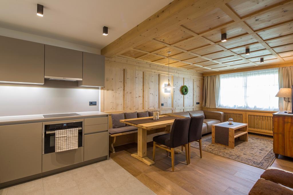 Residence Villa Al Sole Corvara In Badia Room photo
